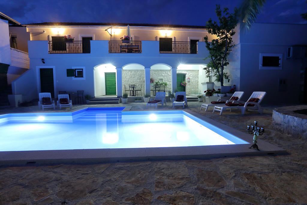 Didovi Dvori Apartman Bibinje Szoba fotó