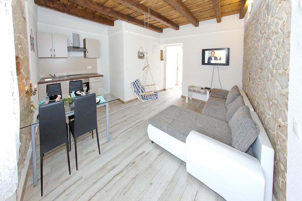 Didovi Dvori Apartman Bibinje Szoba fotó