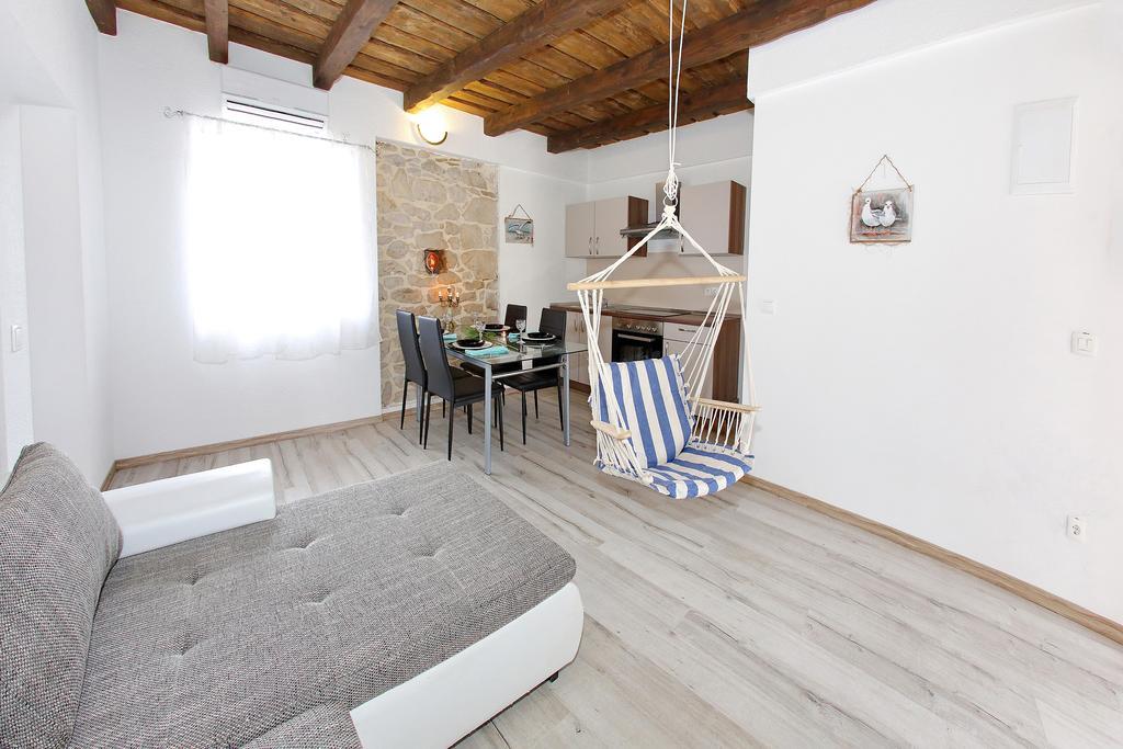 Didovi Dvori Apartman Bibinje Szoba fotó