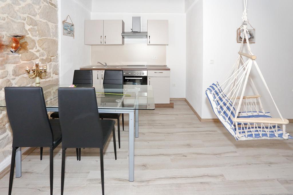 Didovi Dvori Apartman Bibinje Szoba fotó