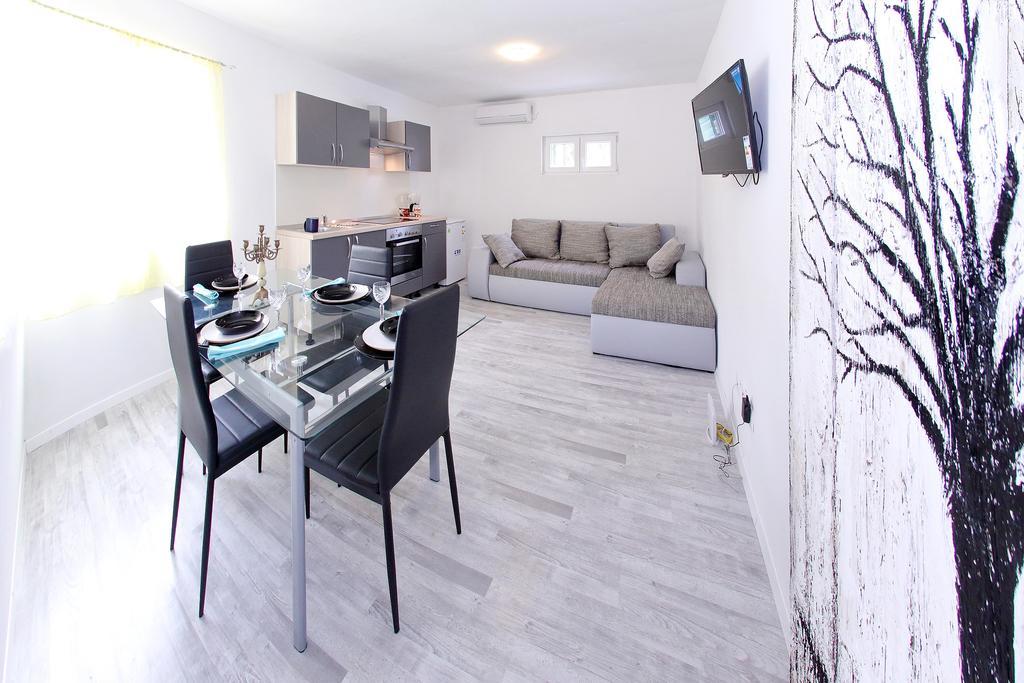 Didovi Dvori Apartman Bibinje Szoba fotó